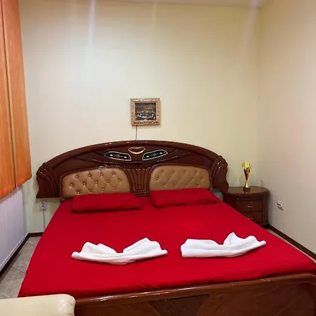 Aurora Boutique-studio Premium לינה וארוחת בוקר בוקרשט